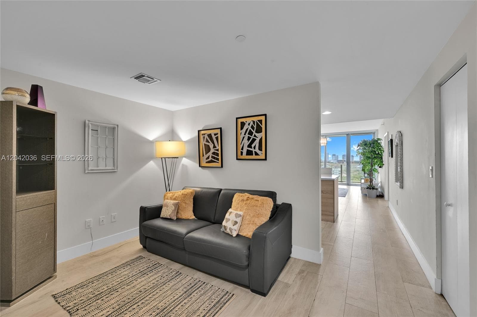 16385 Biscayne Blvd # 1020, North Miami Beach FL 33160 photo 2
