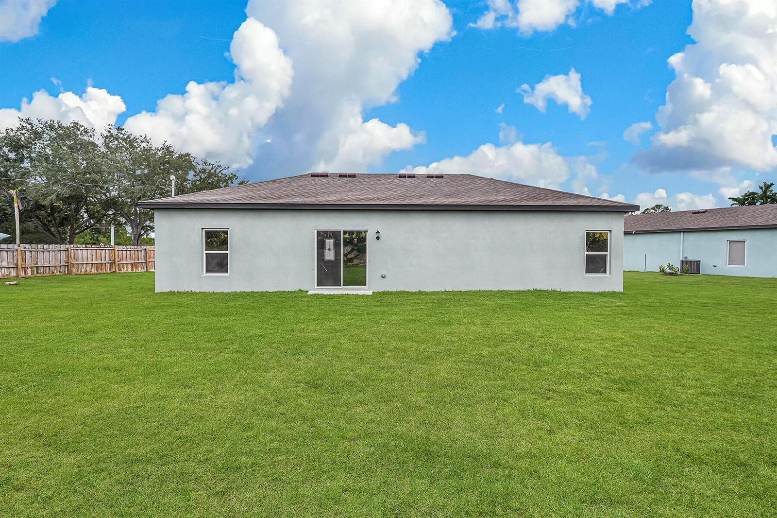 1613 SE Grapeland Avenue, Port St. Lucie FL 34952 photo 3