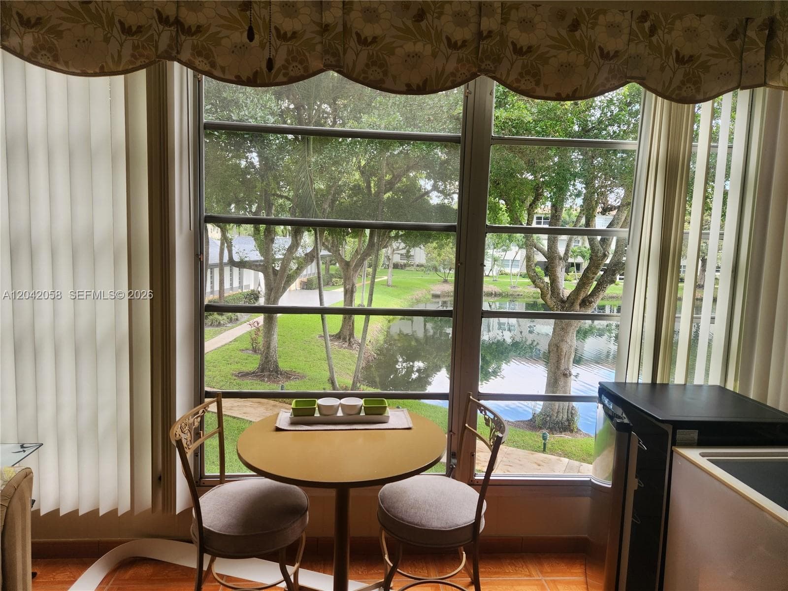 5001 NW 34th St # 205, Lauderdale Lakes FL 33319 photo 4