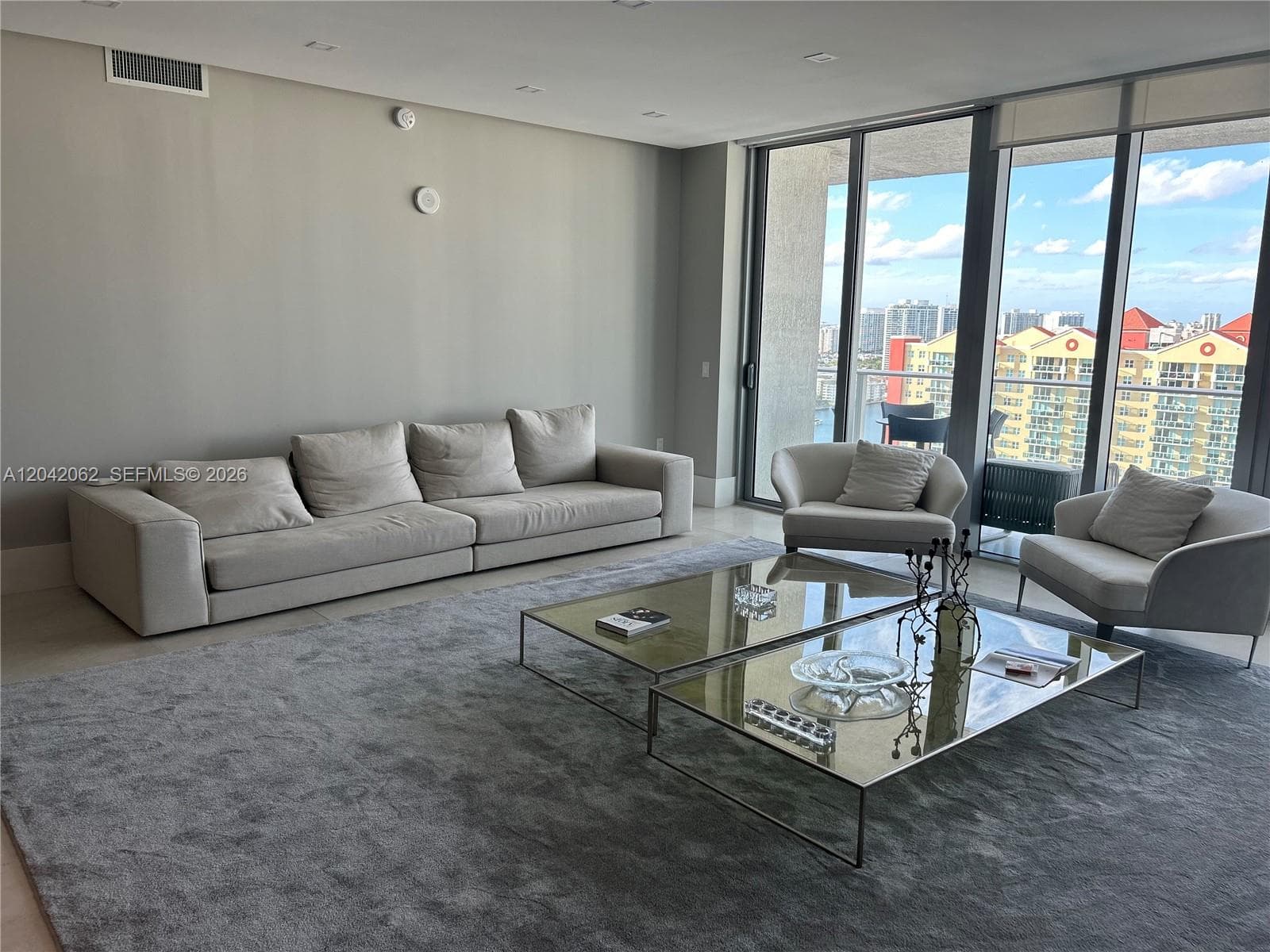 330 Sunny Isles Blvd # 2503, Sunny Isles Beach FL 33160 photo 4
