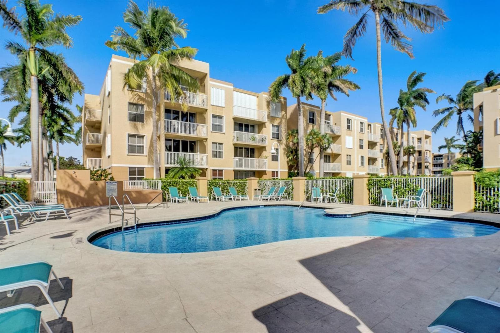 1350 SE 3rd Avenue # 406, Dania Beach FL 33004 photo 2