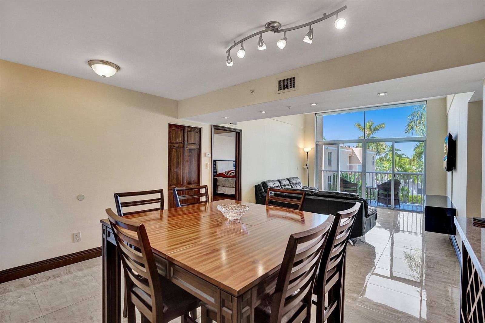 1350 SE 3rd Avenue # 406, Dania Beach FL 33004 photo 5