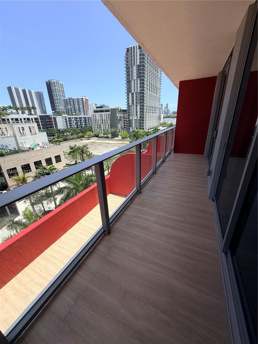 90 NE 32nd St # 706, Miami FL 33137 photo 3
