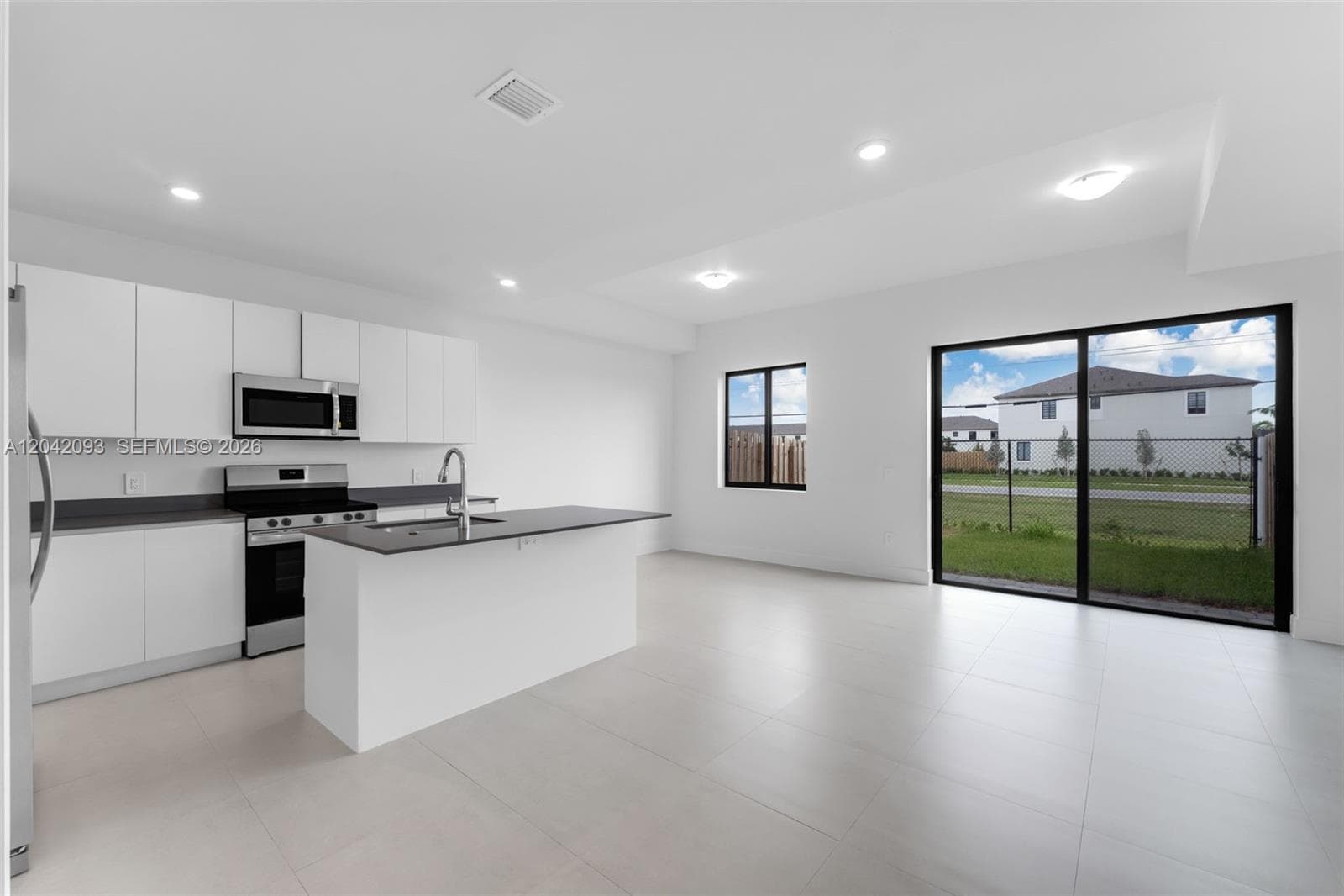 19107 SW 344th Ter, Homestead FL 33034 photo 5
