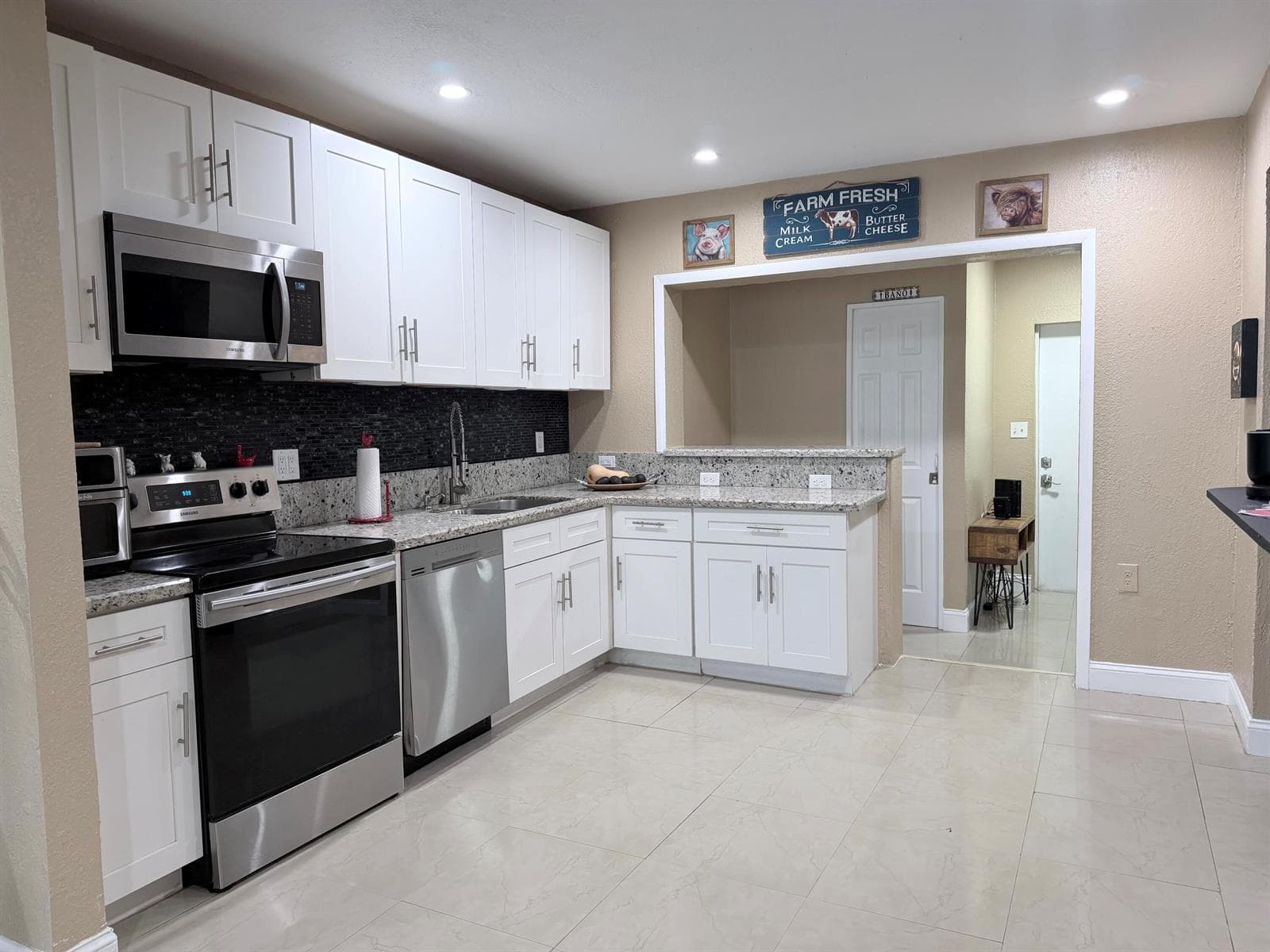 2000 SW 95th Terrace, Miramar FL 33025 photo 2