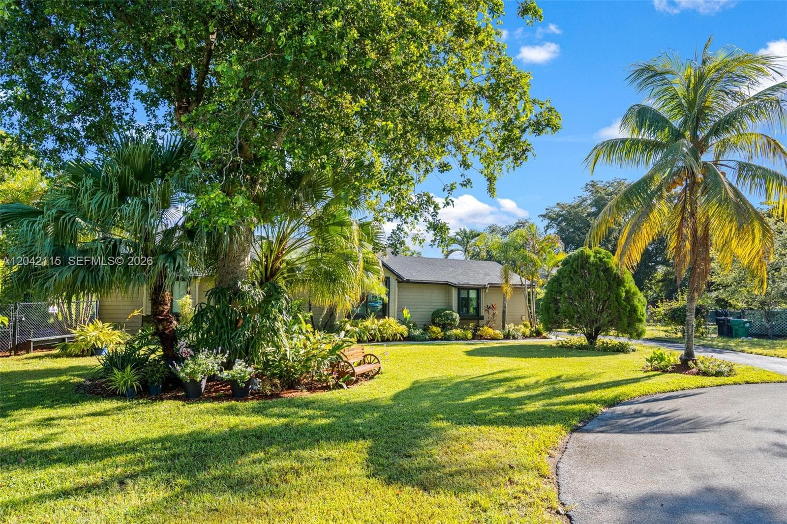 15031 SW 154th Ter, Miami FL 33187 photo 4