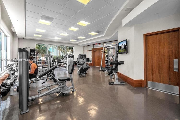 1050 Brickell Ave # 416, Miami, FL 33131 photo 4