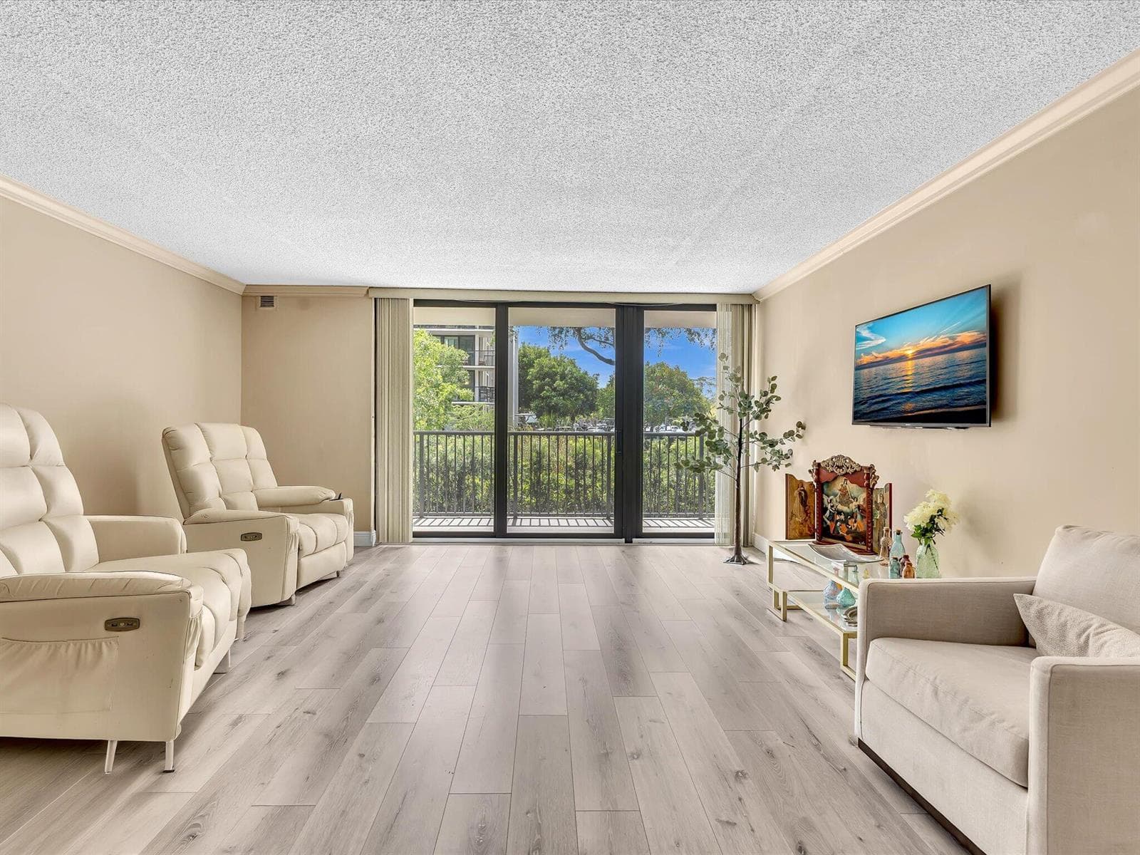 1350 River Reach Drive # 111, Fort Lauderdale FL 33315 photo 2