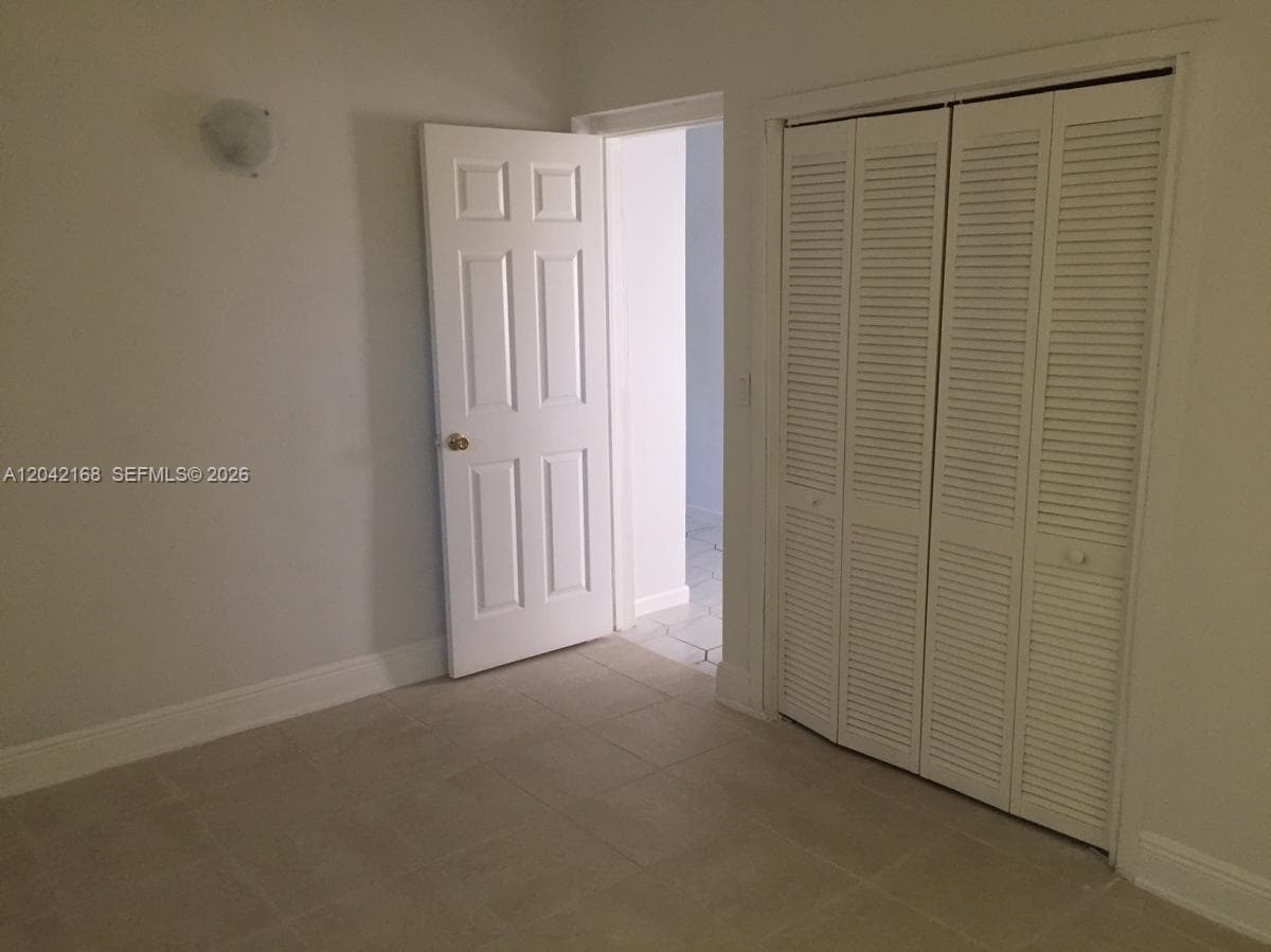 1617 NE 177th St, North Miami Beach FL 33162 photo 3