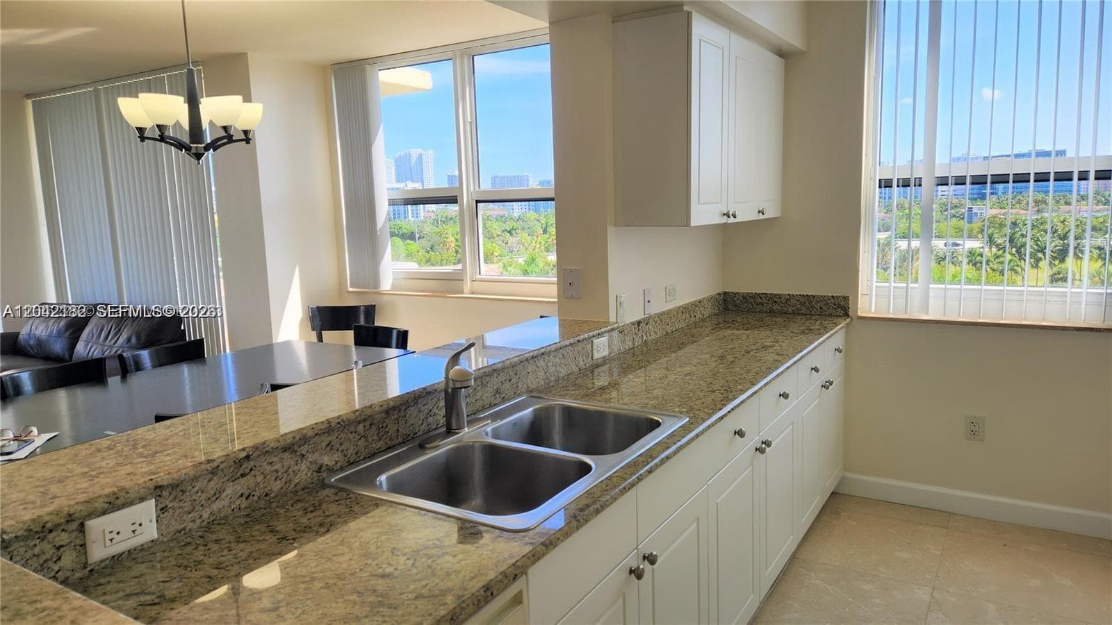 19501 W Country Club Dr # 704, Aventura FL 33180 photo 3
