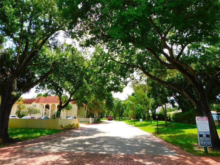 134 S Cypress Road # 425, Pompano Beach FL 33060 photo 4