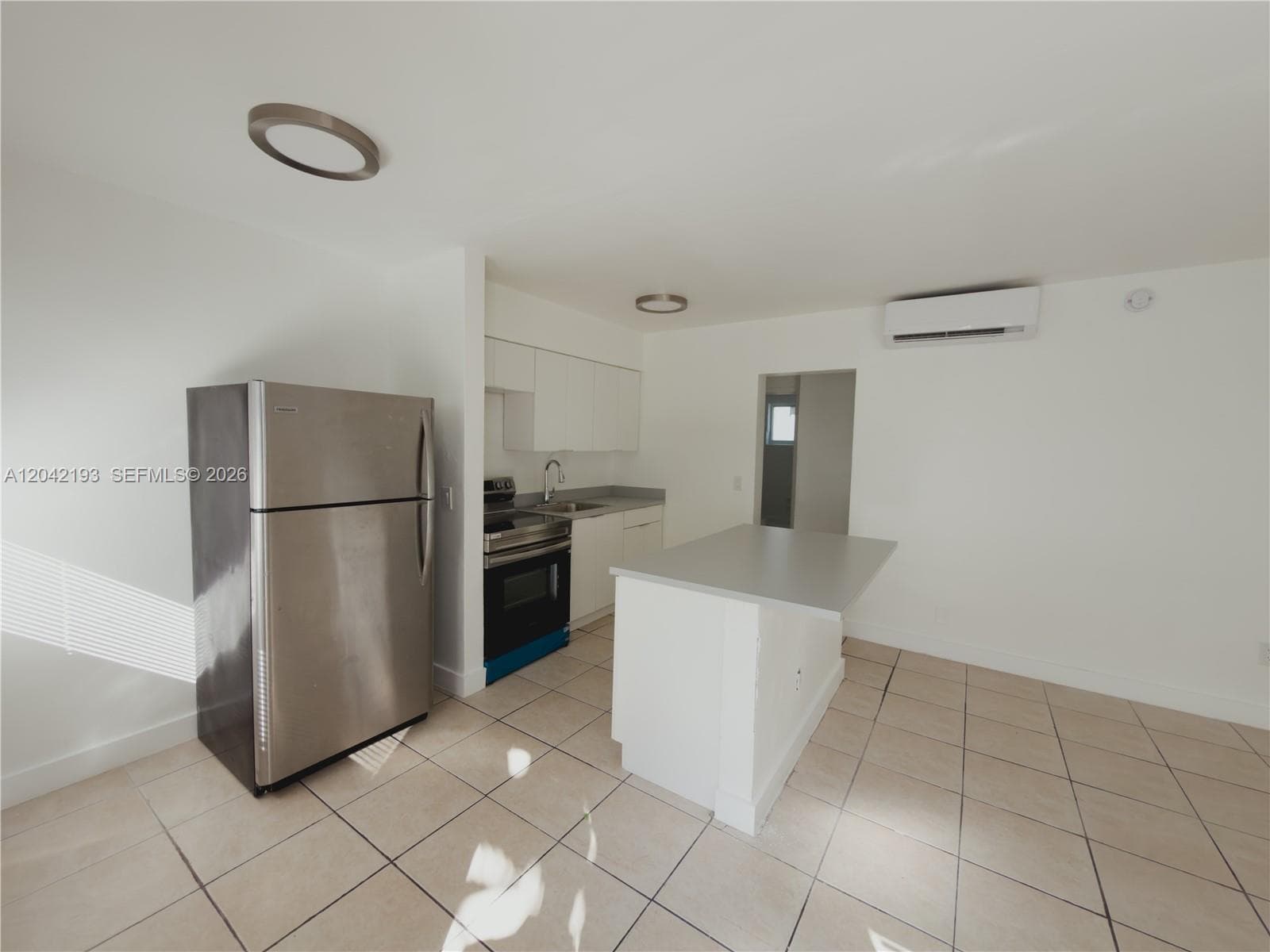1999 N Glades Dr # 02, North Miami Beach FL 33162 photo 3