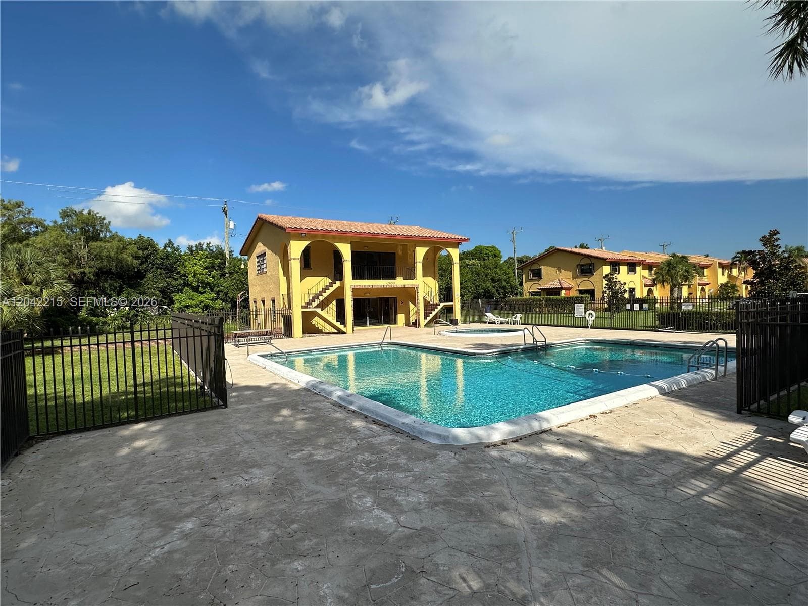 2700 NW 47th Ter # 1001, Lauderdale Lakes FL 33313 photo 2