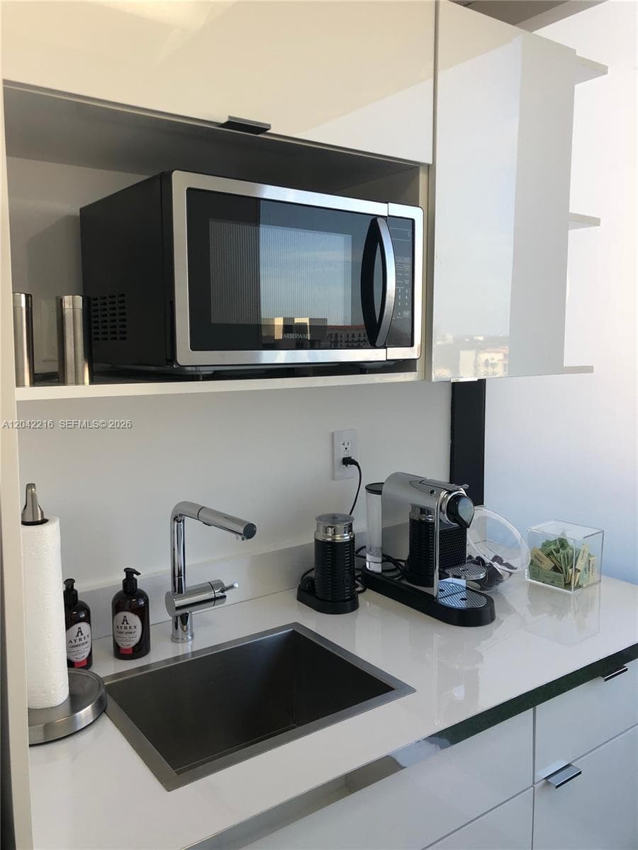 2100 Ponce De Leon Blvd # PENTHOUSE 1, Coral Gables FL 33134 photo 5