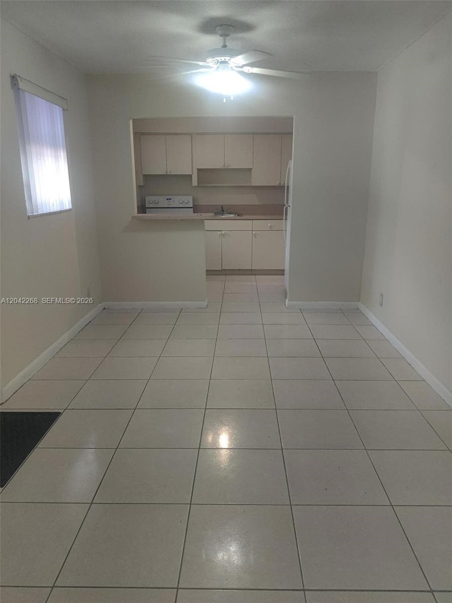 844 SW 10th St # 3, Hallandale Beach, FL 33009 photo 3
