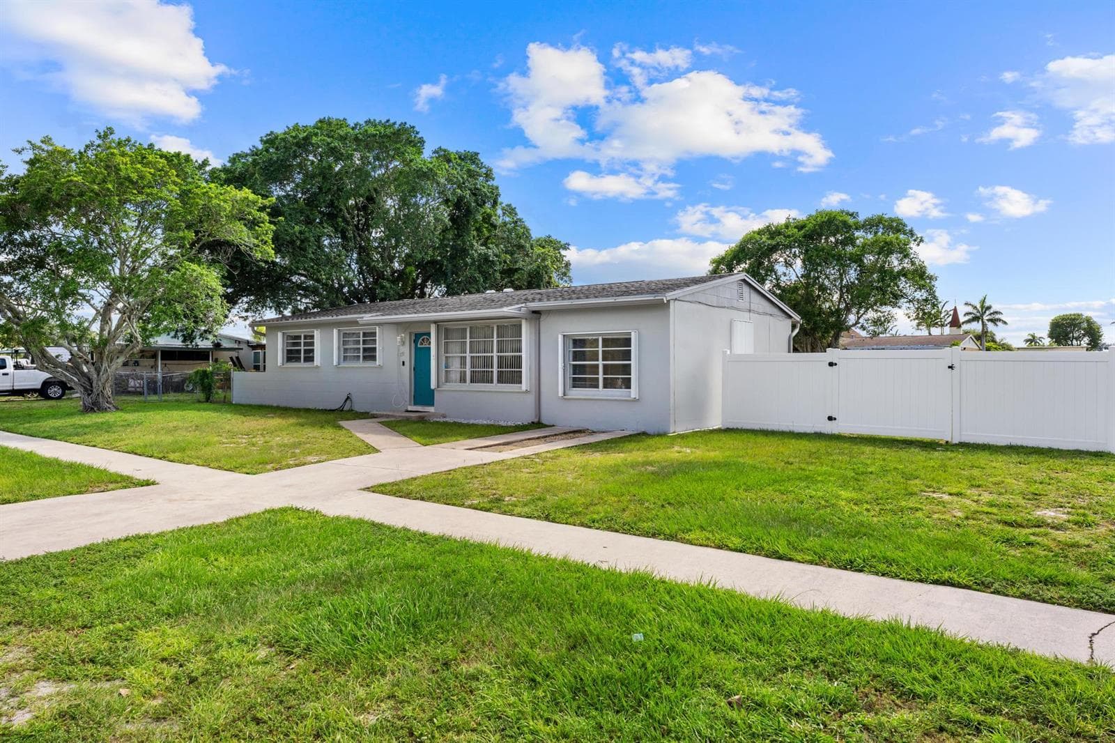 153 Abaco Drive, Palm Springs FL 33461 photo 3