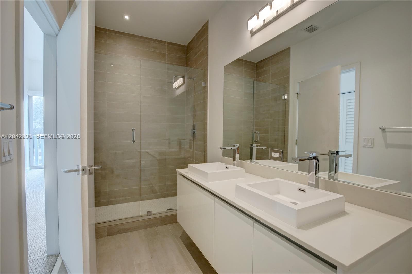 1600 SW 1st Ave # 09, Miami FL 33129 photo 4