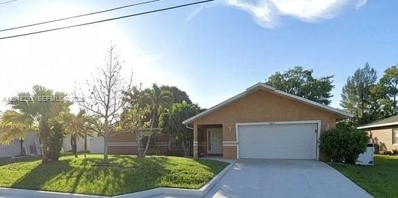 1925 SE Floresta Dr, Port St. Lucie FL 34983