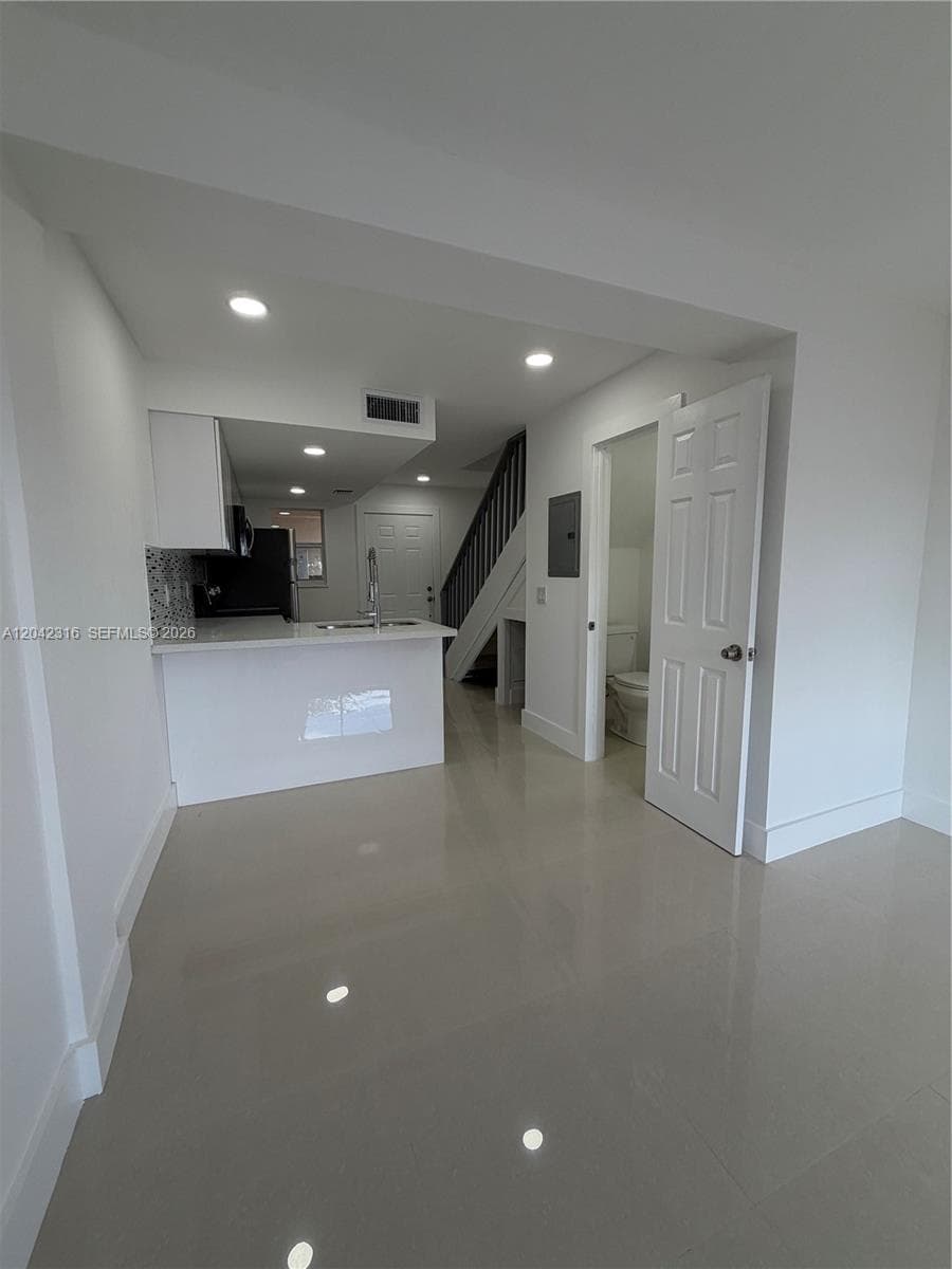 1551 W Okeechobee Rd # 9, Hialeah FL 33010 photo 4