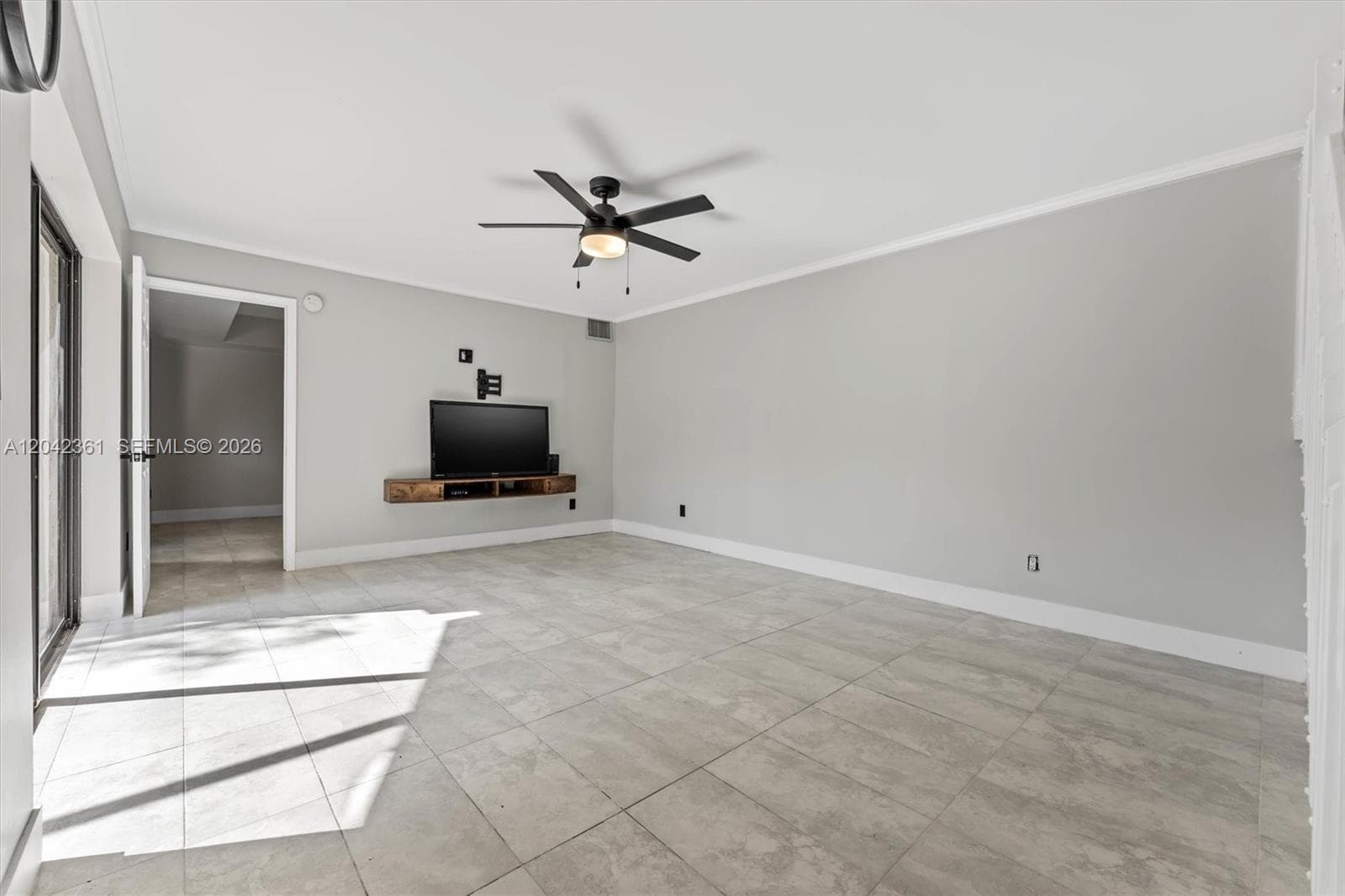 11867 SW 13th Ct, Davie FL 33325 photo 4