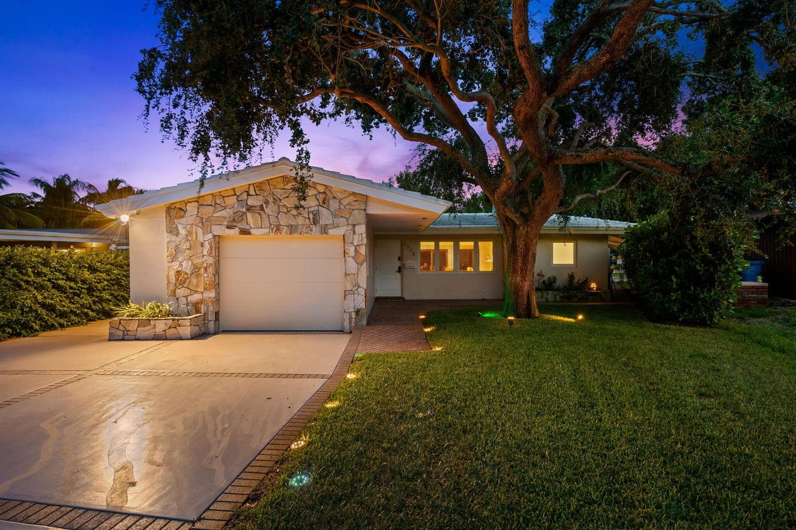 1508 NE 30th Court, Oakland Park FL 33334 photo 3