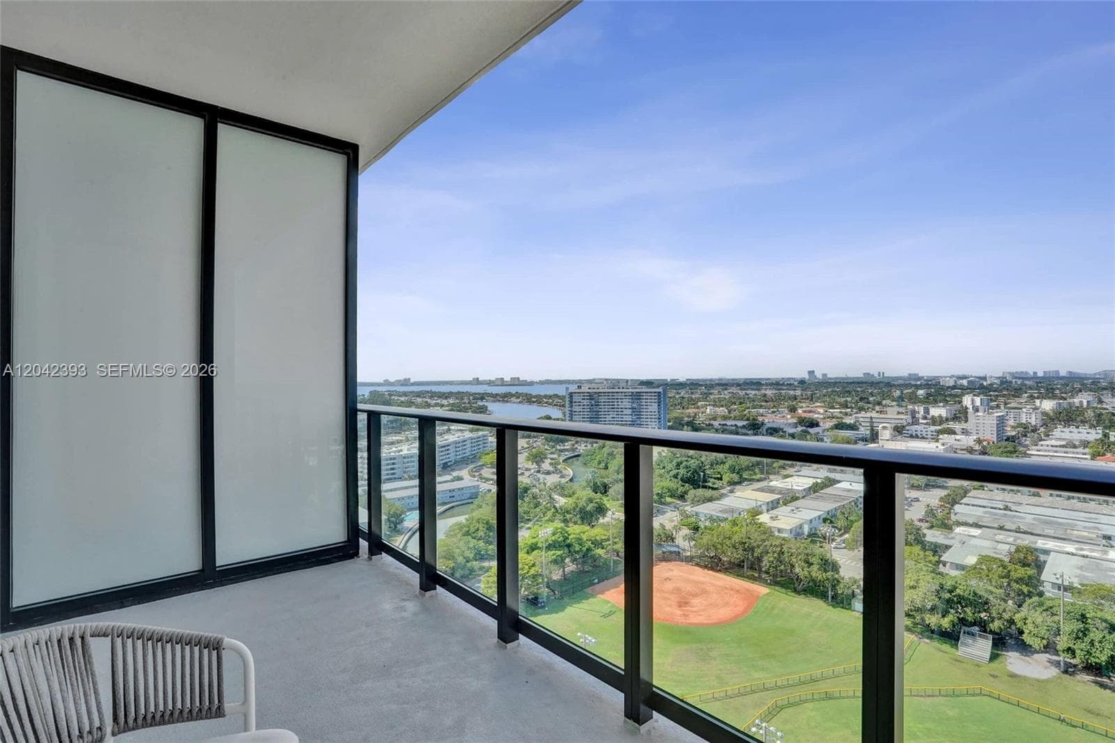580 72nd St # 1811, Miami Beach FL 33141 photo 3