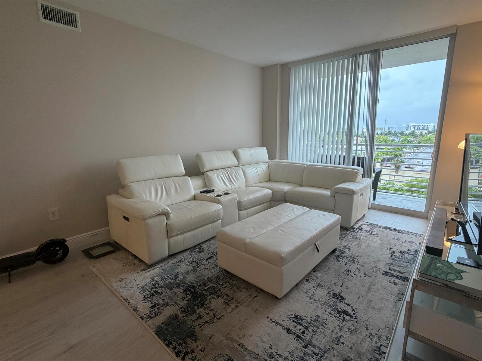 2775 NE 187th Street # 408, Aventura FL 33180 photo 4