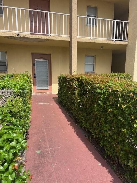 8285 Sunrise Lakes Blvd # 106, Sunrise FL 33322 photo 4