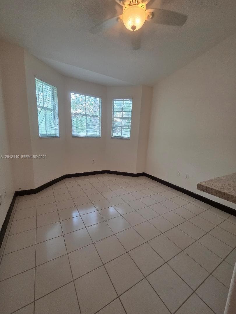 1536 SE 25th St # 207, Homestead FL 33035 photo 2