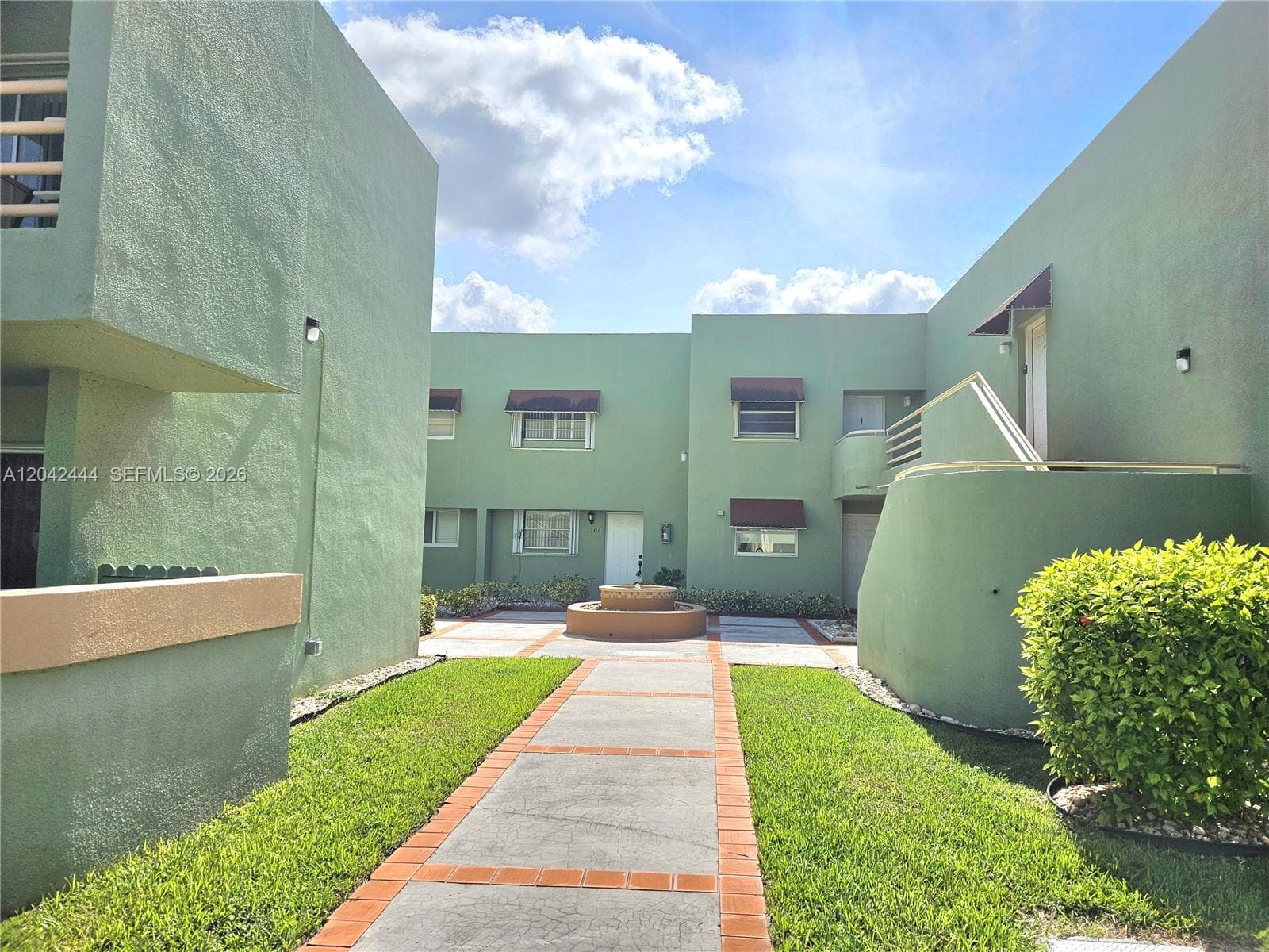 11071 NW 7th St # 104-15, Miami, FL 33172 photo 2