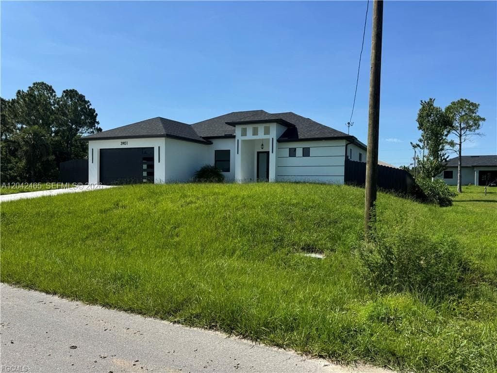 3901 3rd ST SW, Lehigh Acres FL 33976 photo 4