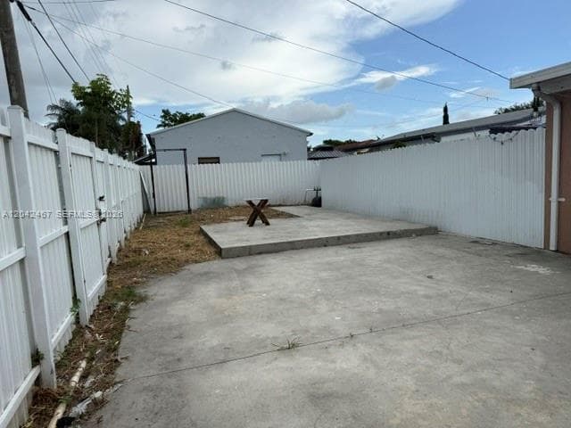397 W 57th St # 3, Hialeah FL 33012 photo 4