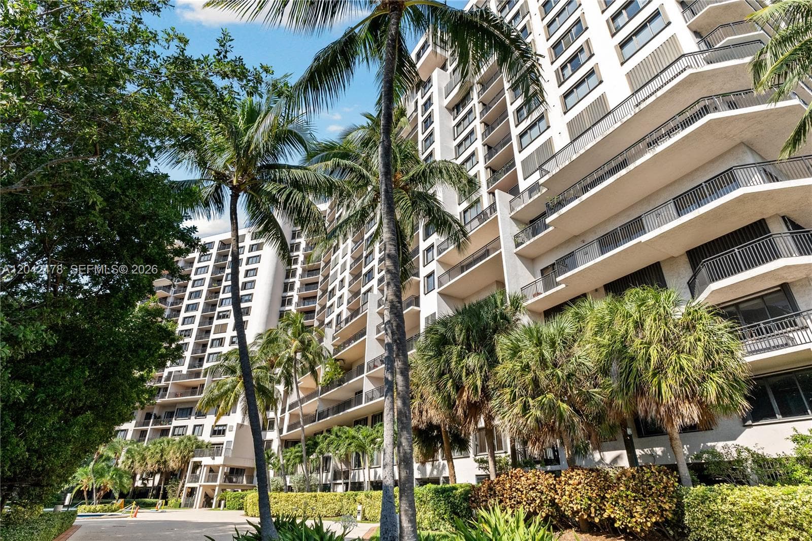 540 Brickell Key Dr # 1513, Miami FL 33131