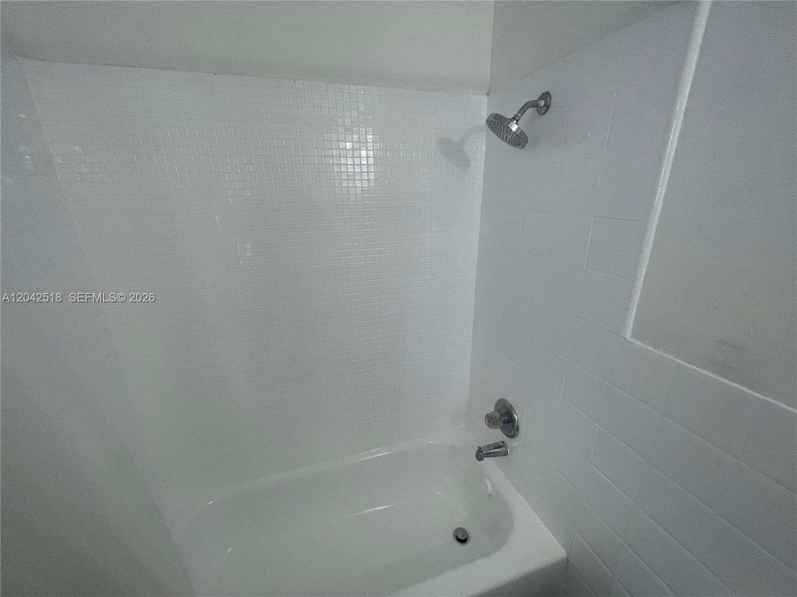 1717 NW 16th St, Miami FL 33125 photo 4