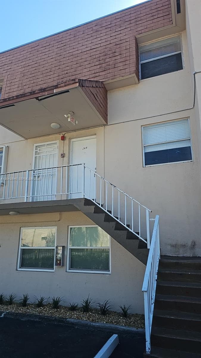1560 W 46th St # 244, Hialeah FL 33012 photo 3
