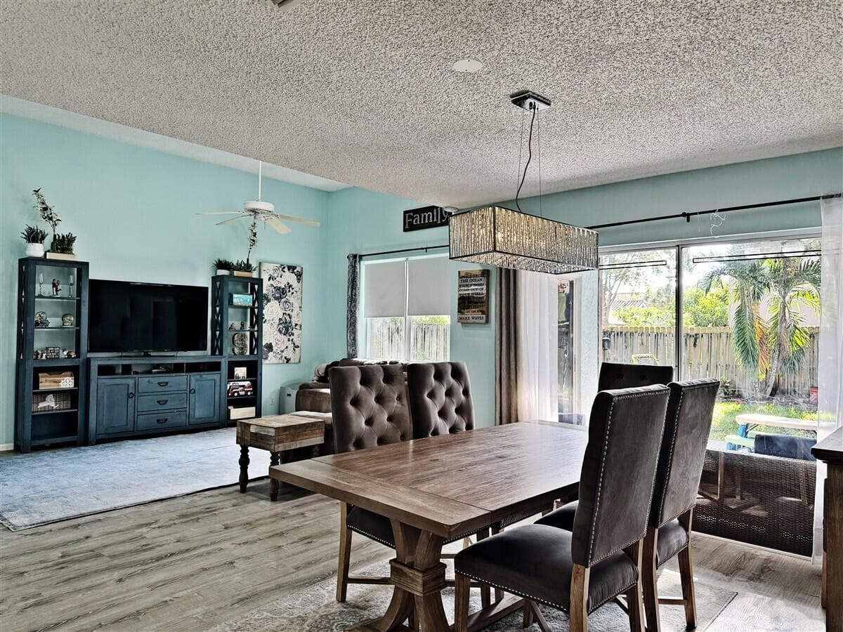 1020 NW 107th Avenue, Plantation FL 33322 photo 5