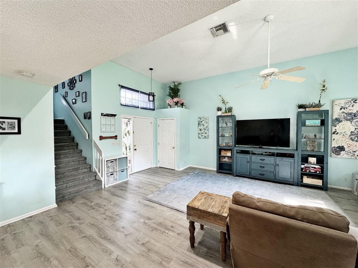 1020 NW 107th Avenue, Plantation FL 33322 photo 4