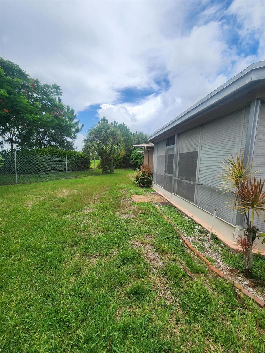 4821 NW 13th Avenue, Deerfield Beach FL 33064 photo 3