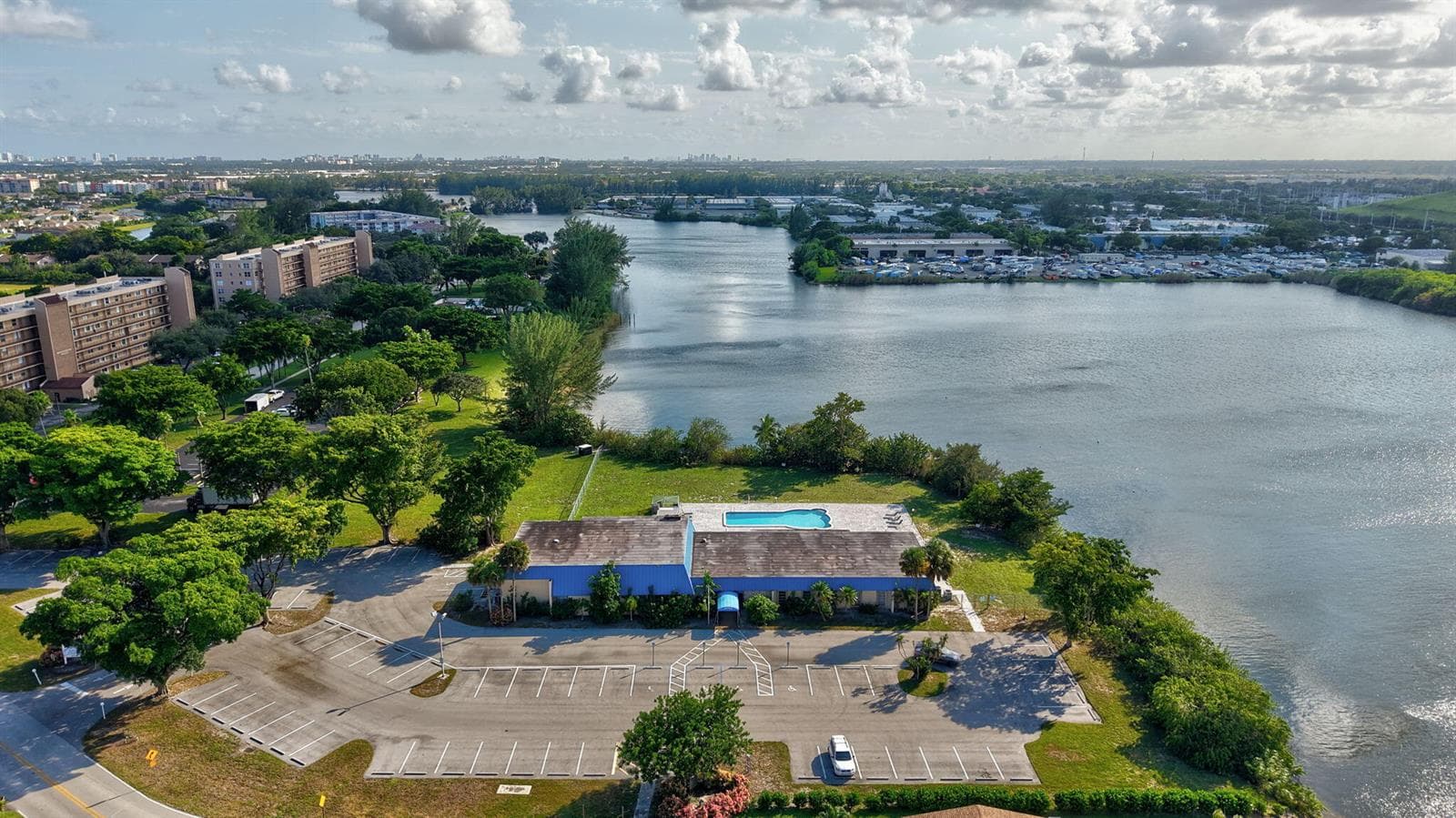4821 NW 13th Avenue, Deerfield Beach FL 33064 photo 5