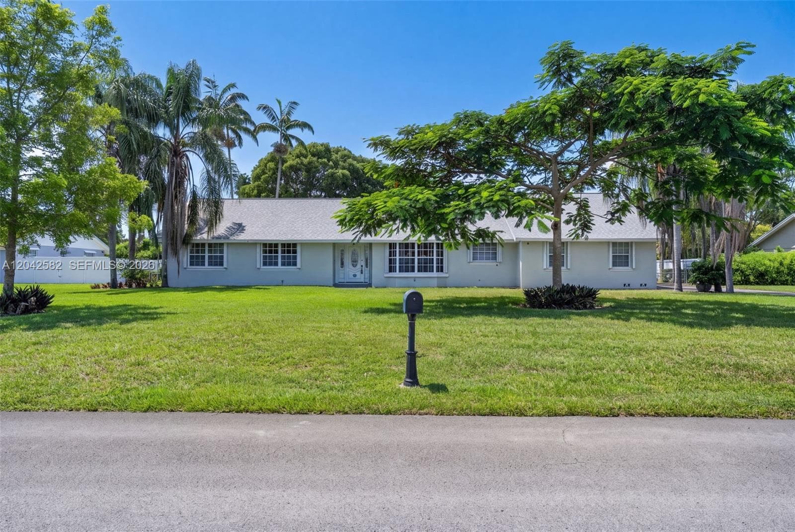 1728 NW 20th St, Homestead FL 33030 photo 3