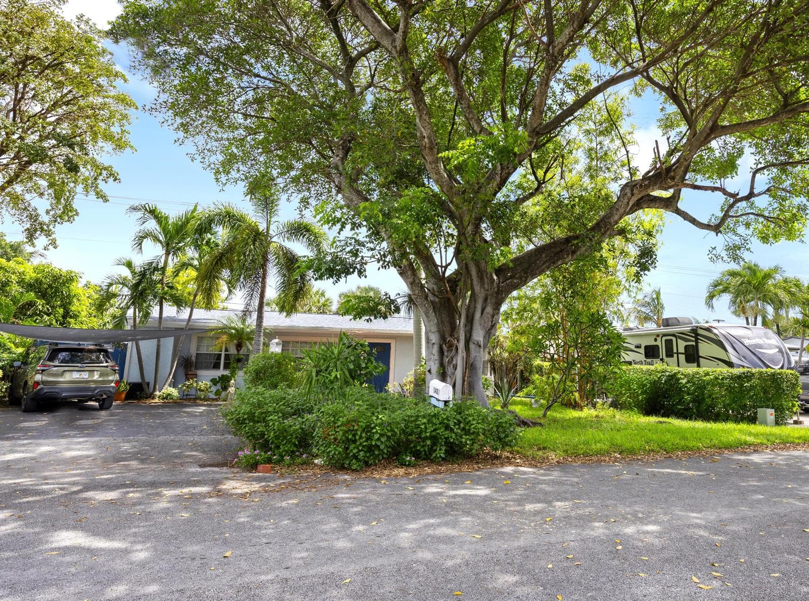 1427 NE 30th Street, Pompano Beach FL 33064 photo 2