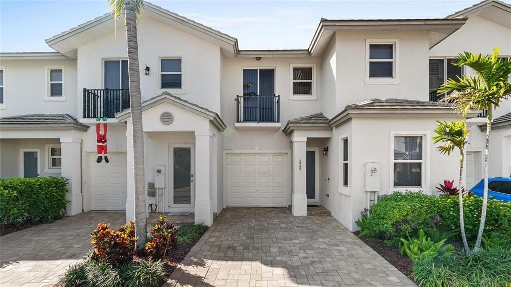 6989 Pines Circle # Gg 39, Coconut Creek FL 33073 photo 2