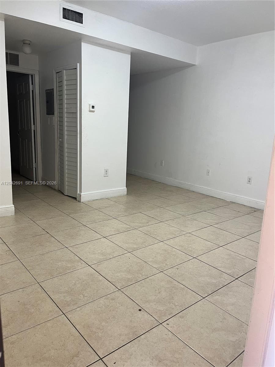 2185 NW 16th Ter # 10, Miami, FL 33125 photo 4