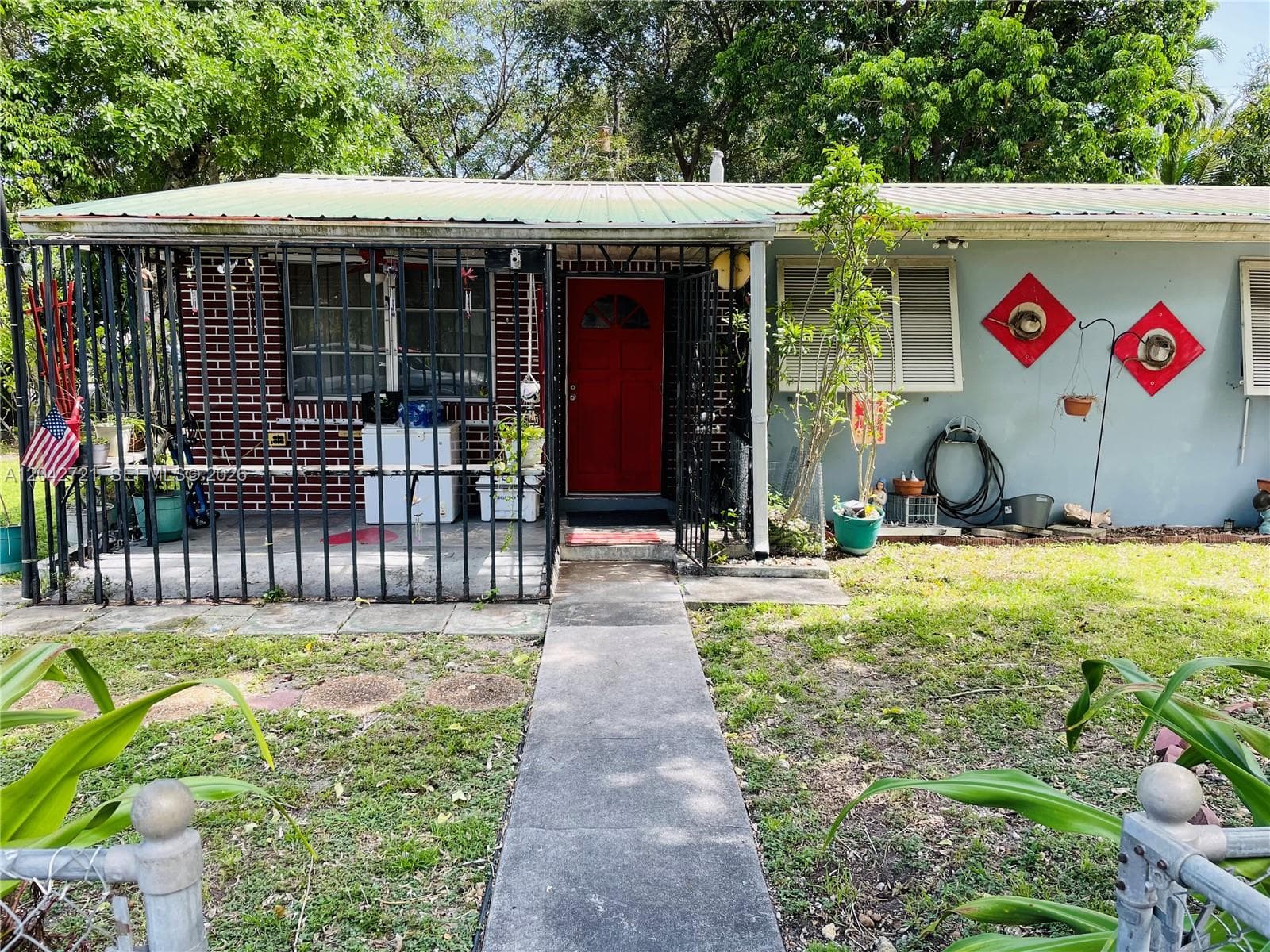 1797 NW 113th Ter, Miami FL 33167 photo 2