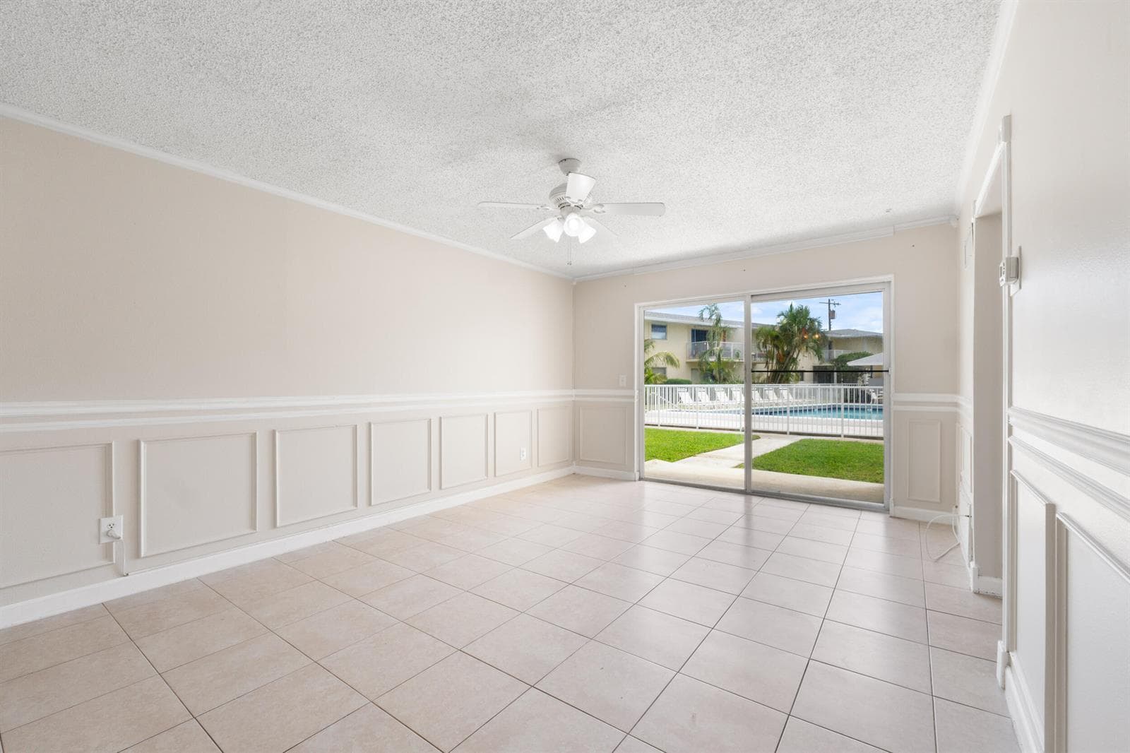510 Prosperity Farms Rd. Road # 4b, North Palm Beach FL 33408 photo 3
