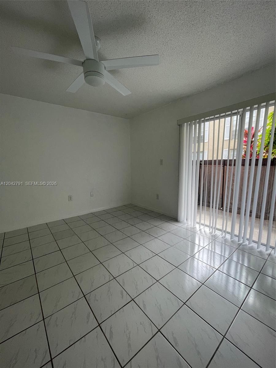 10832 SW 88th St # U13, Miami, FL 33176 photo 3
