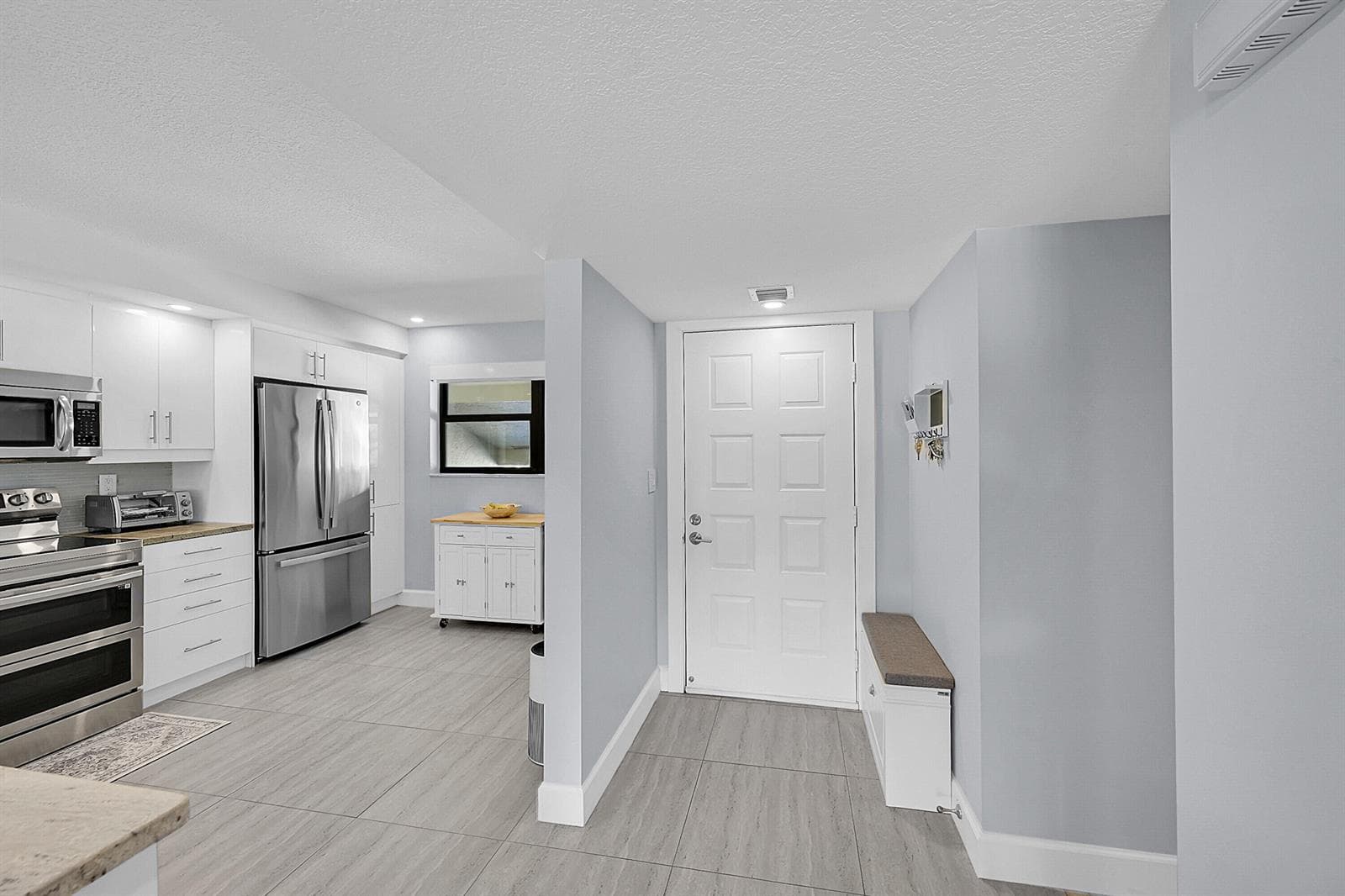 12870 Briarlake Drive # 201, Palm Beach Gardens FL 33418 photo 4