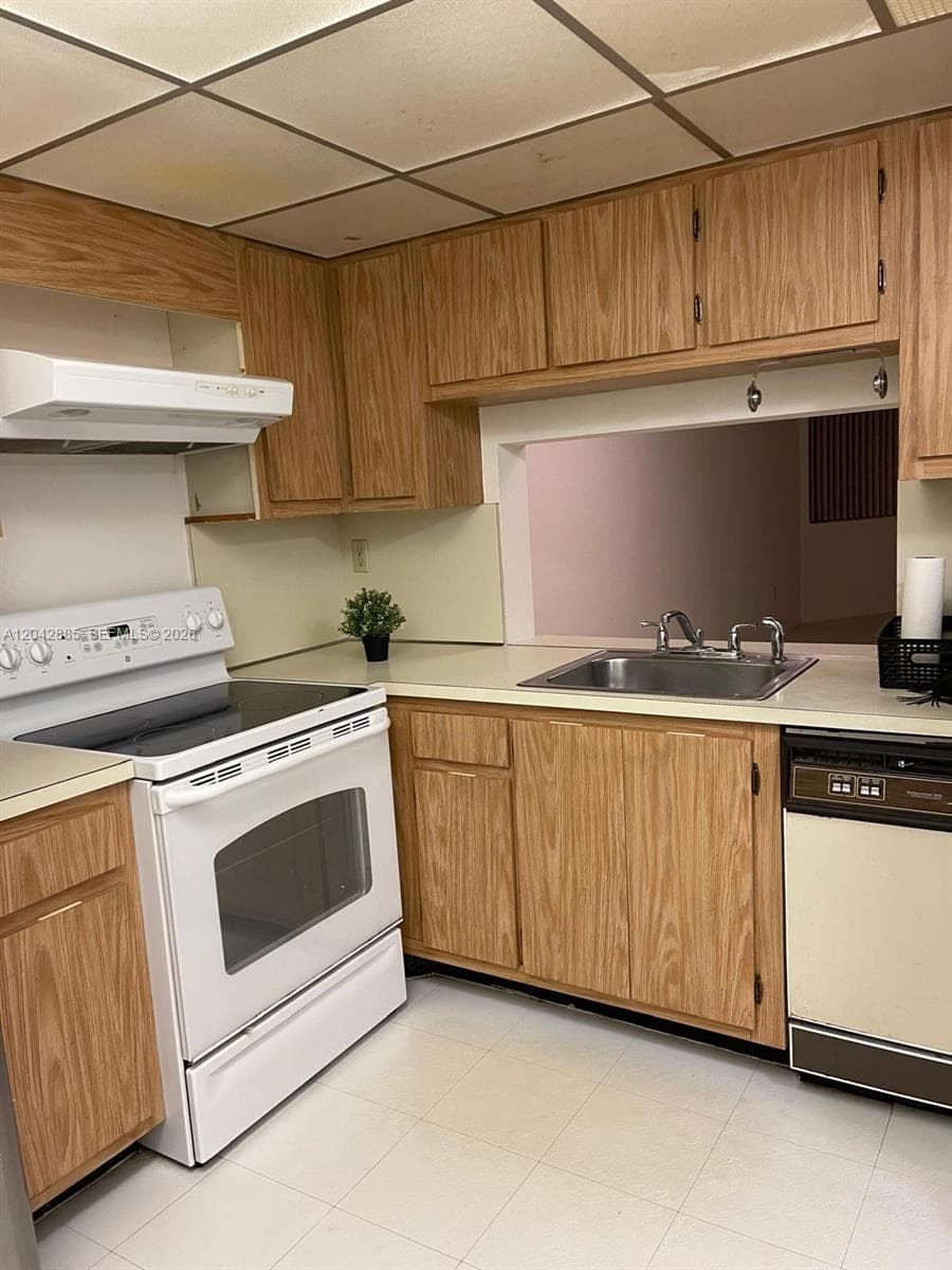 20840 San Simeon Way # 308, Miami FL 33179 photo 4