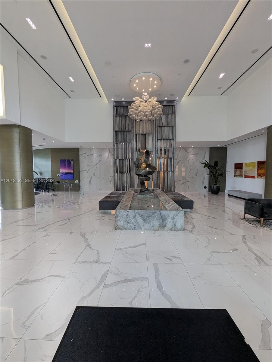 17111 E Biscayne Blvd # 1011, North Miami Beach FL 33160 photo 5