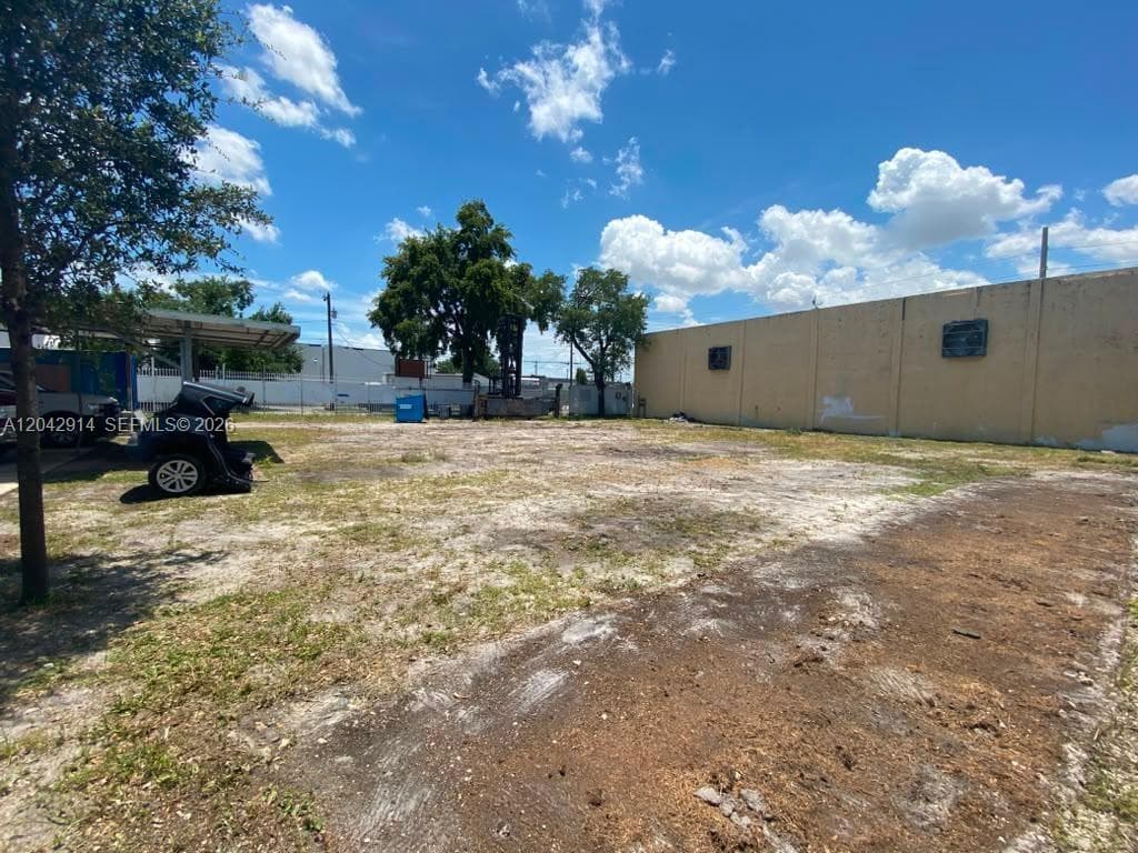 3367 NW 68th St, Miami FL 33147 photo 3